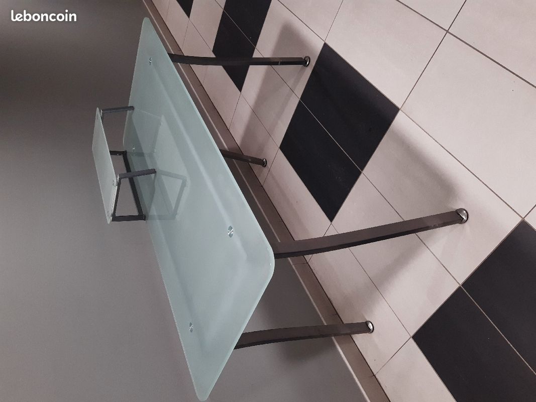 Bureau verre (image 1)