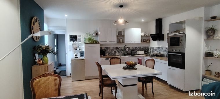 Maison de village 10 pièces 235 m²