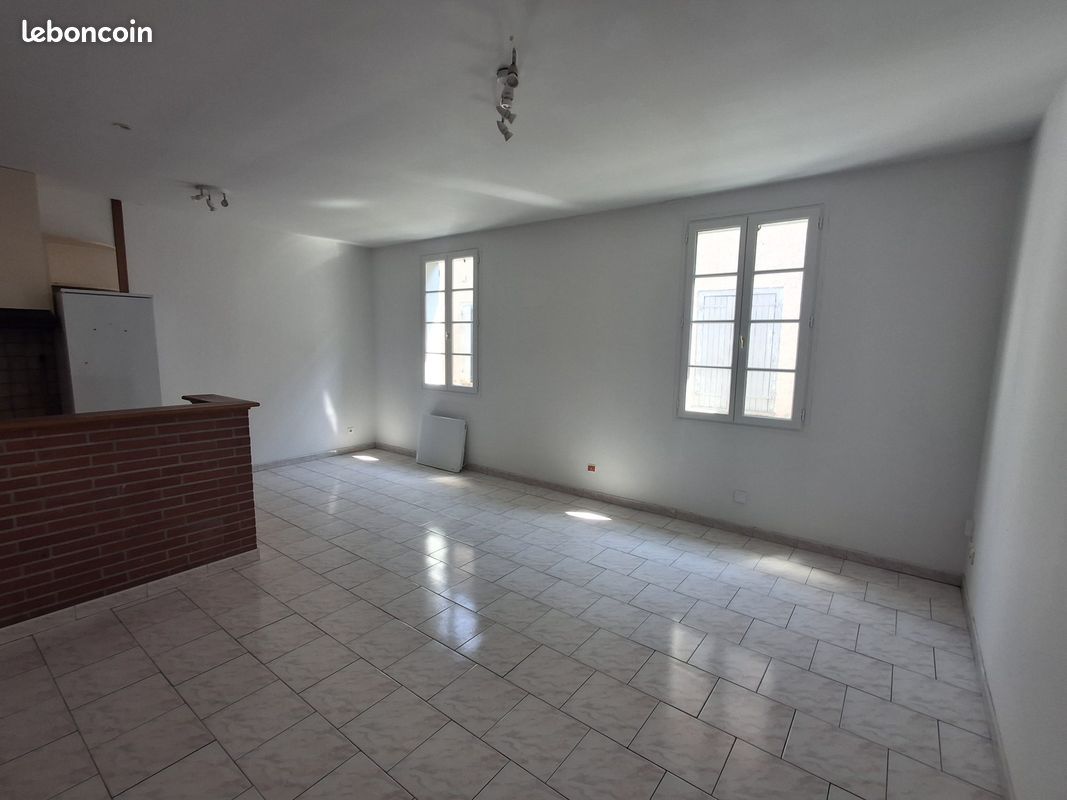 Appartement 4 pièces 61 m² · à Réalmont · 61 m² · 540 €