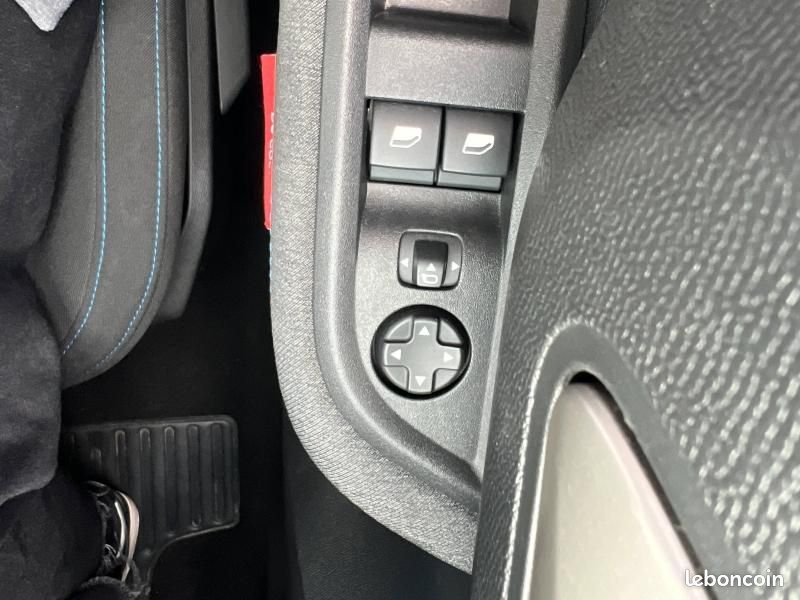 Citroen C3 1.2 Turbo 100ch PLUS (image 20)