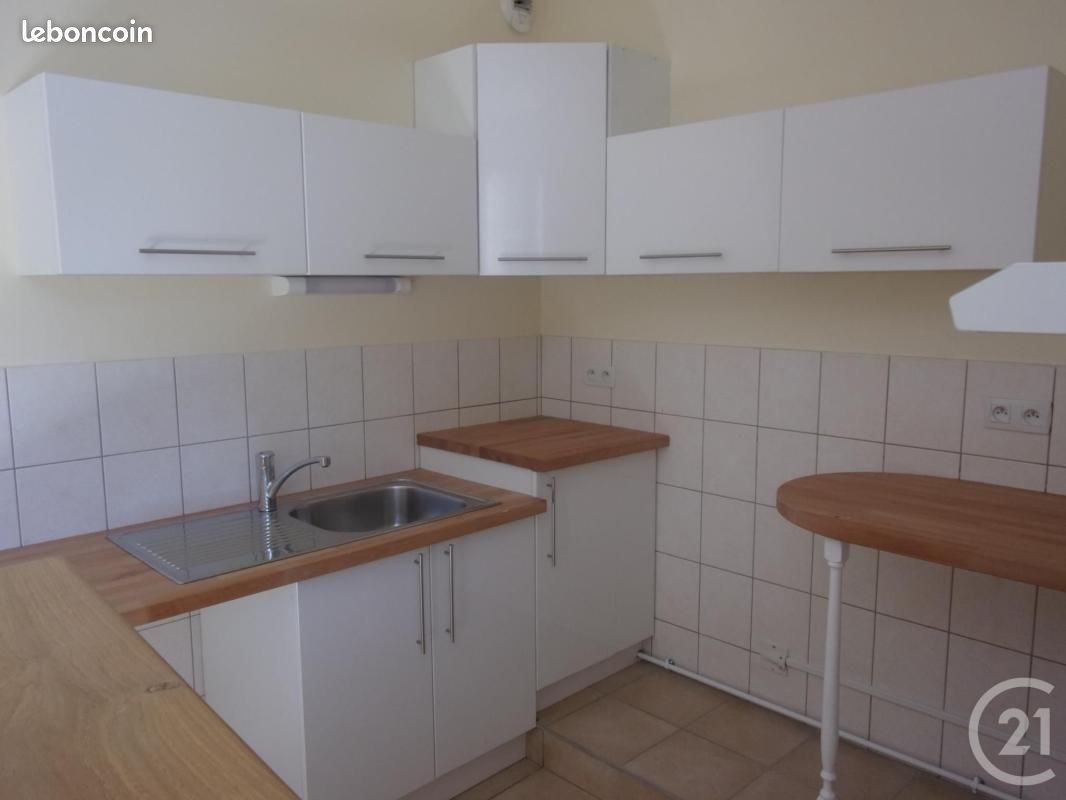 Appartement 3 pièces 55 m² · à Guéret · 55 m² · 450 €