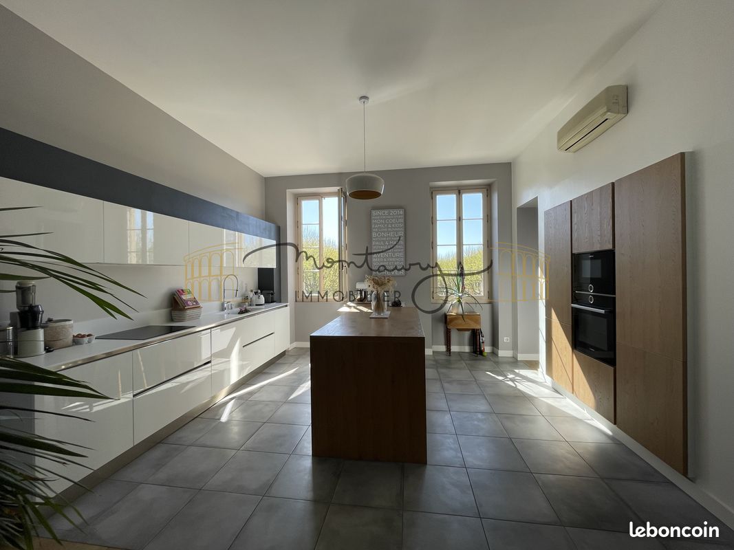Appartement 4 pièces 120 m² · à Nîmes · 120 m² · 1 500 €/mois