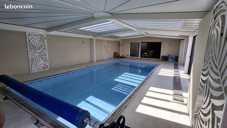 Maison 10 pièces 236 m²