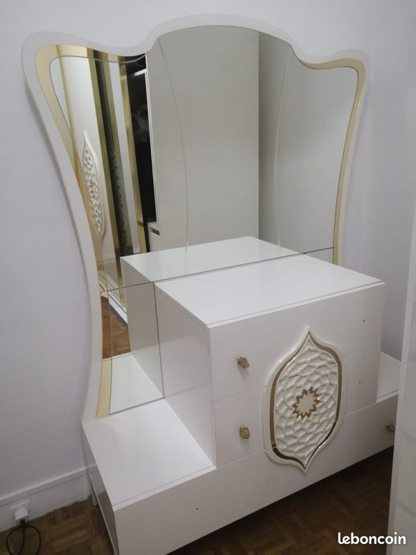 Commode maquilleuse (image 1)