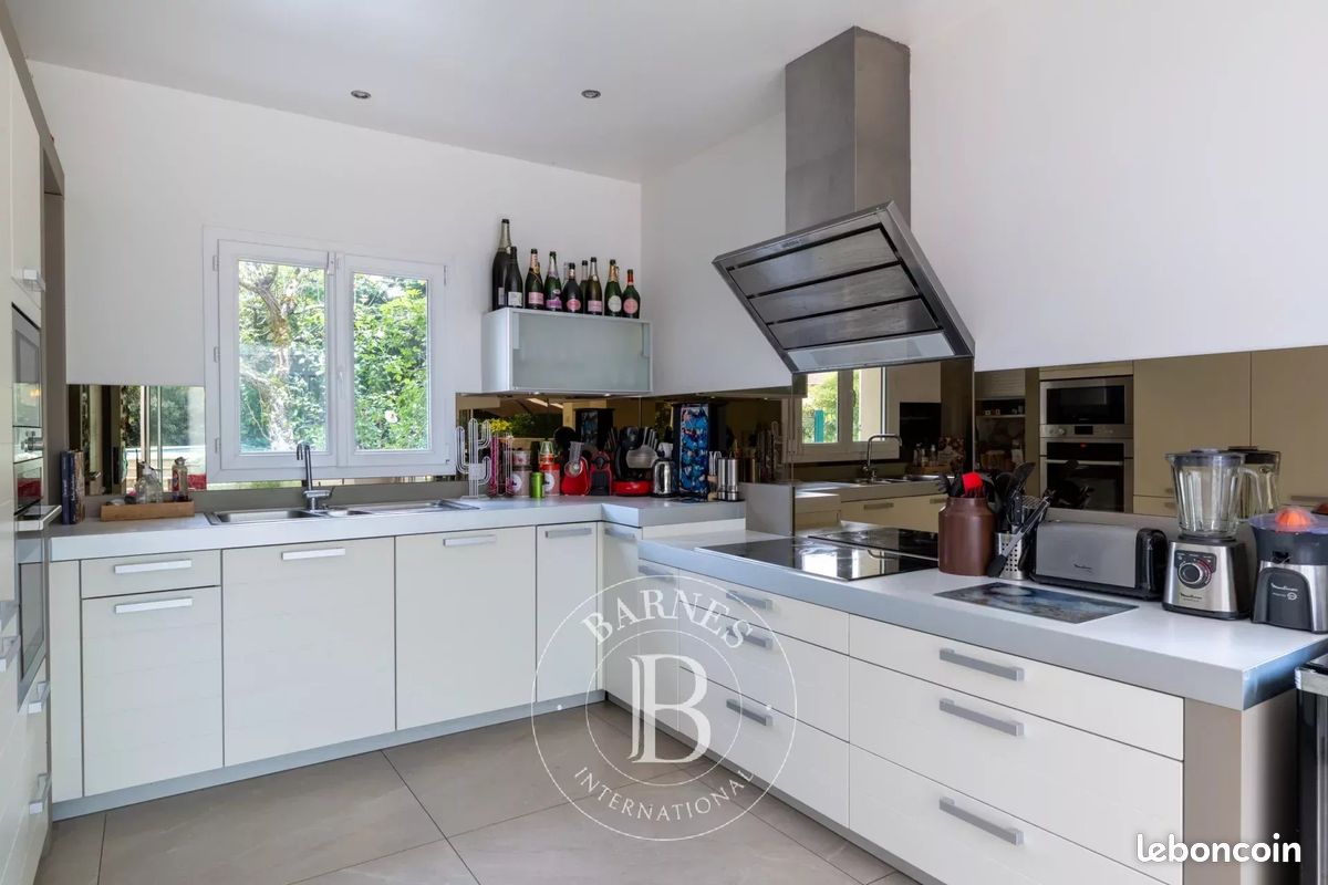 Maison 10 pièces 250 m² (image 13)