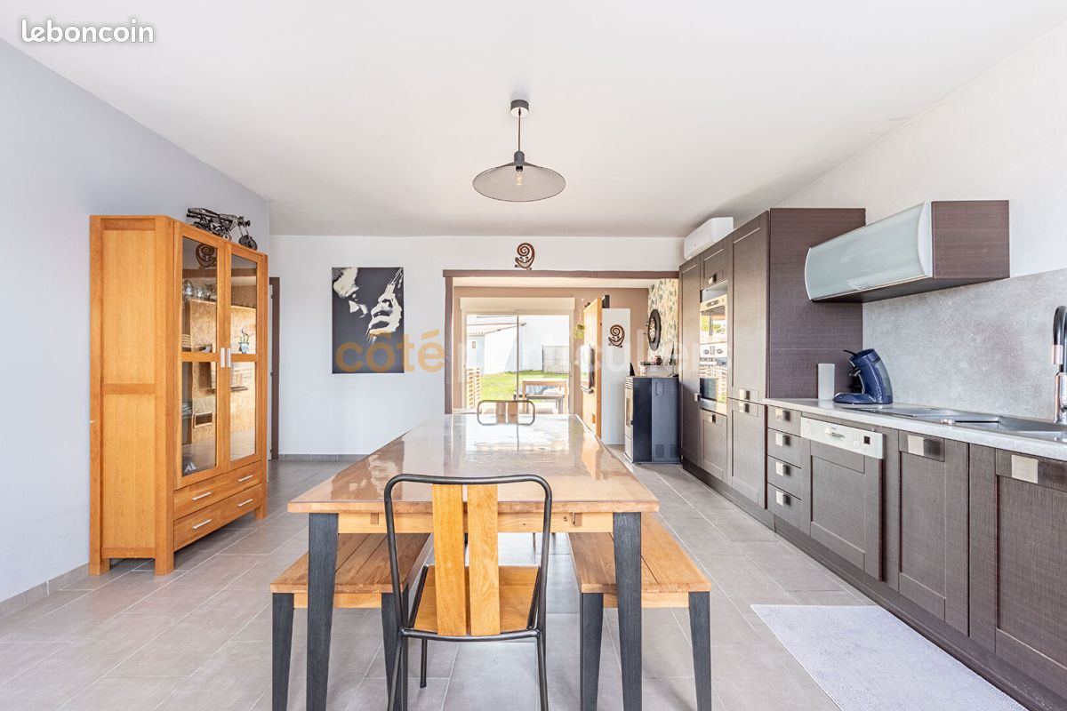 Maison 7 pièces 160 m² · à Les Herbiers · 160 m² · 363 975 €