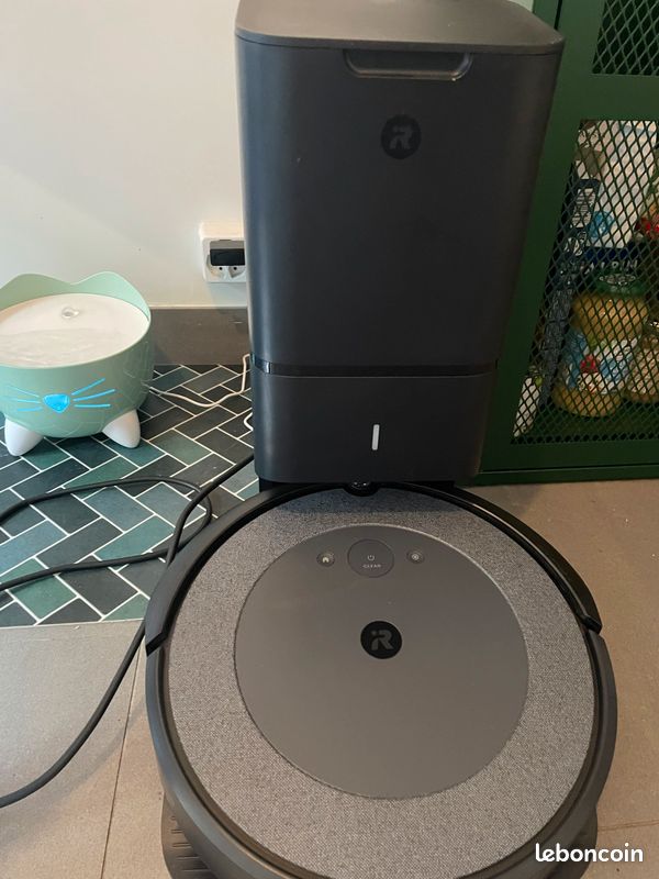IRobot Roomba i3 (image 3)