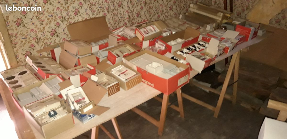 Lot matériel électrique (image 1)