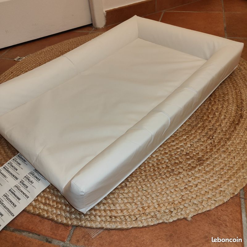 Matelas à langer Ikea Vadra + 2 housses de protection (image 2)