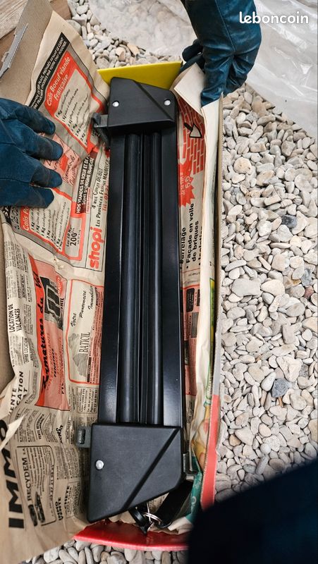 Porte skis ou snowboard pour barres de toit (image 3)