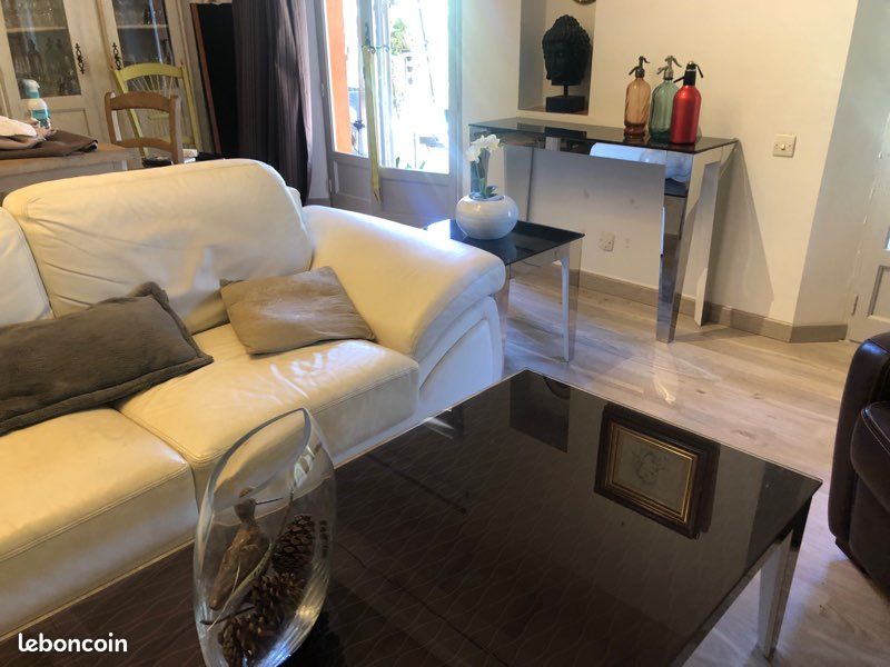 Tables basses contemporaines (image 15)