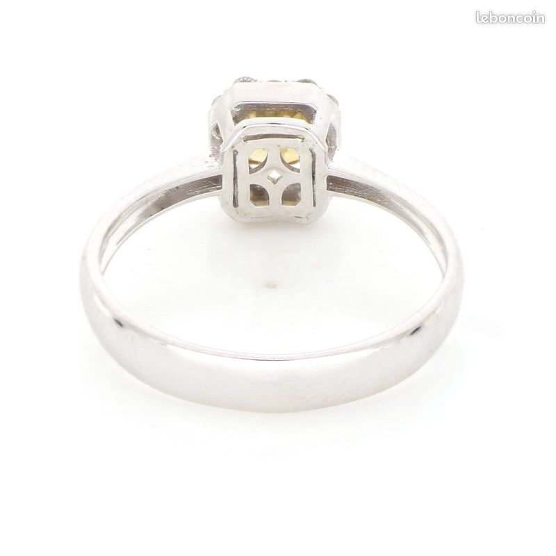 Bague en or blanc 18k et diamants (image 5)