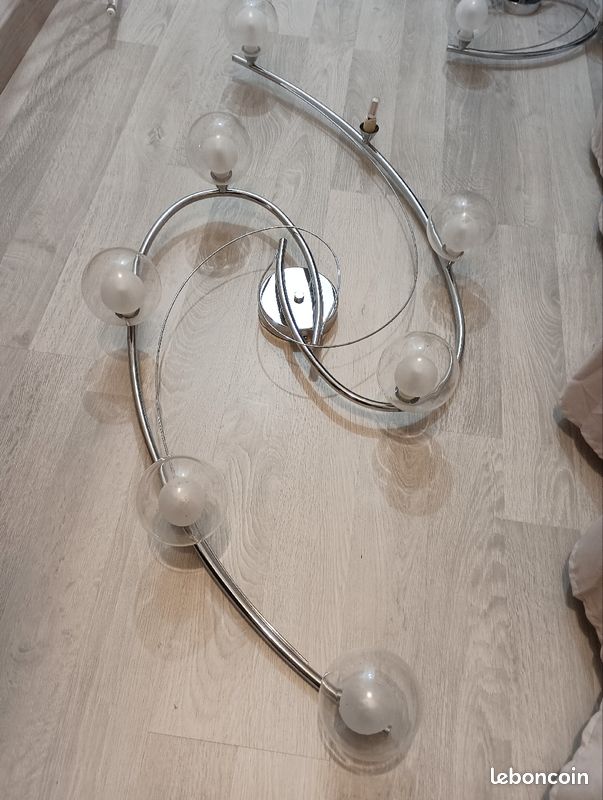 Lustre (image 1)