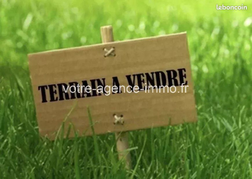 Terrain 695 m² · à La Trinité · 695 m² · 130 000 €