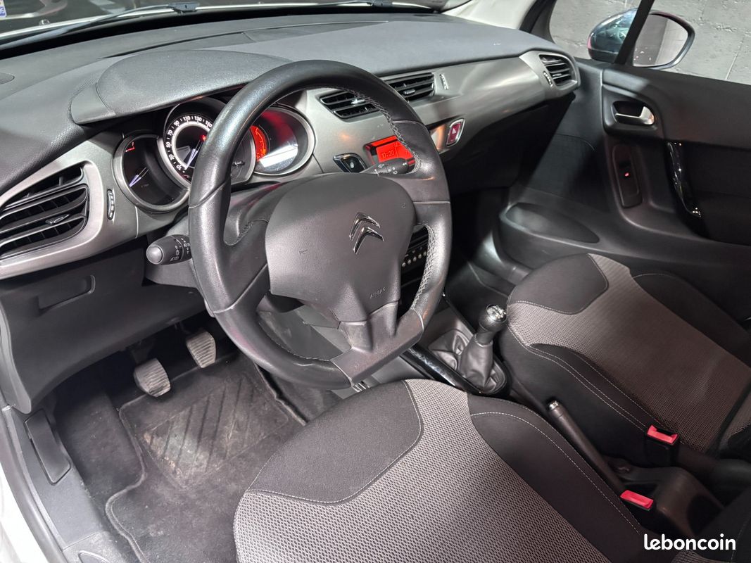 CITROEN C3 VTi 82ch Collection - Suivi Complet / Distribution OK (image 7)
