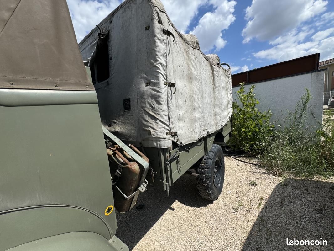 Renault Goélette 4X4 CAMION MILITAIRE BACHÉ (image 4)