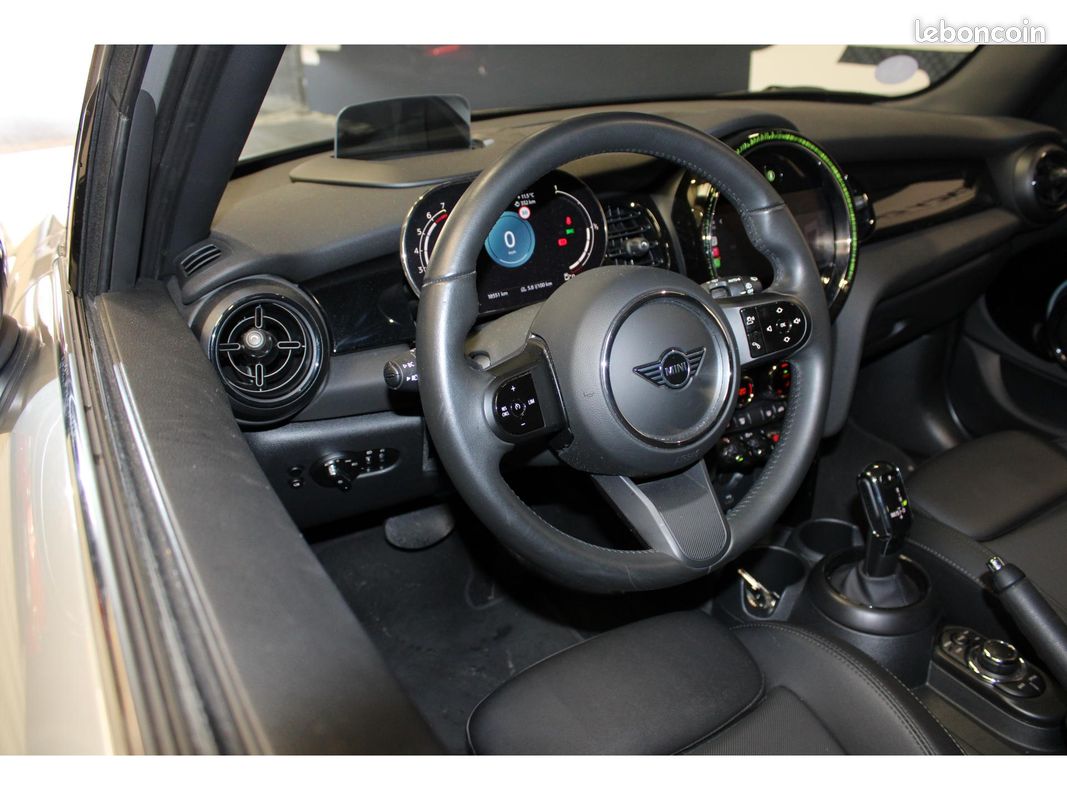 MINI MINI Cooper 1.5i 136 Edition Premium Plus Phase 3 Suivi Parfait État (image 32)