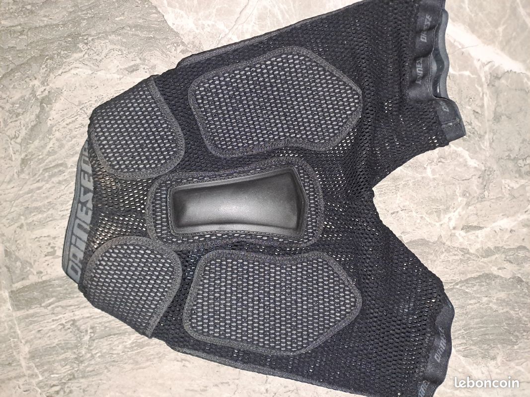 Gilet dainese avec dorsale et short protection dainese (image 6)