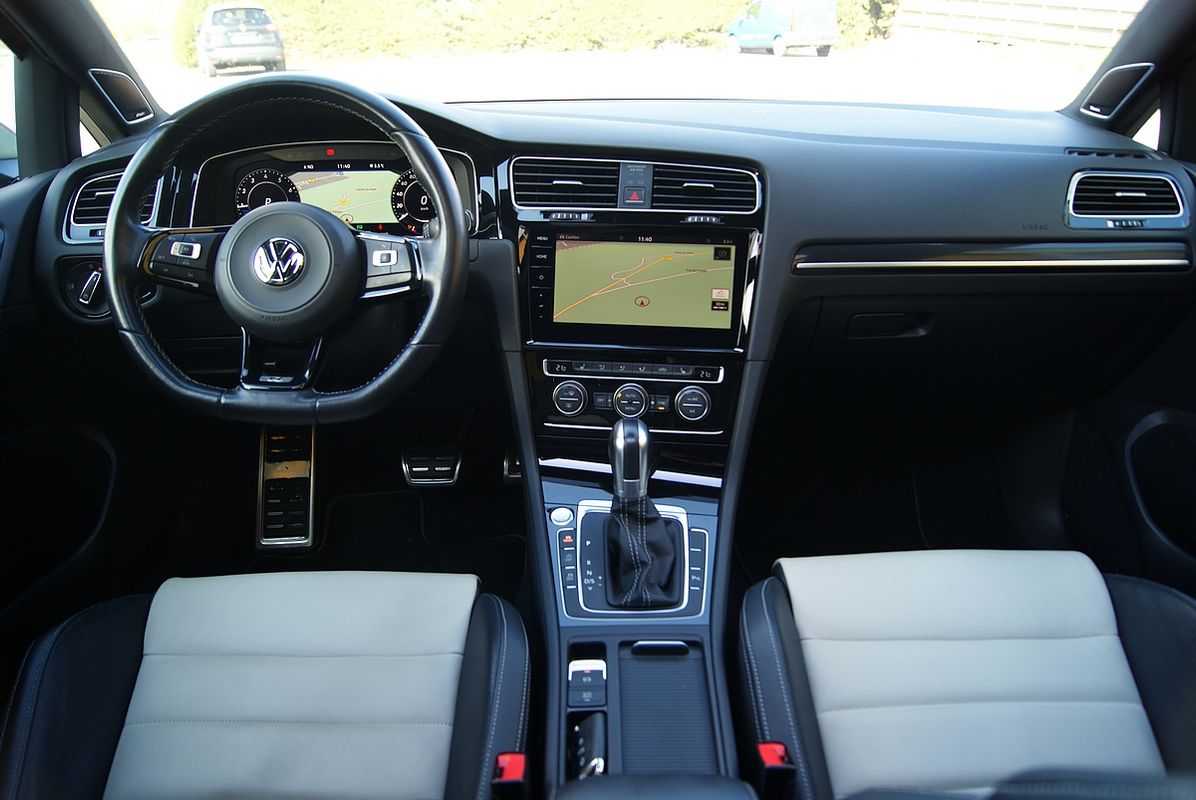 Volkswagen Golf 7 R Facelift 2.0 TSI 310 DSG GPS Pro DCC TO