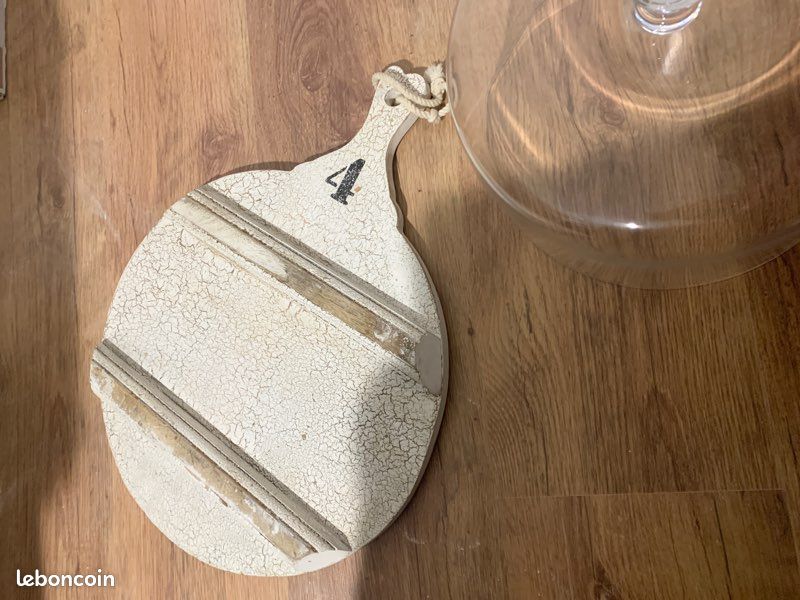 Planche en bois +cloche à fromage ou gâteau (image 2)