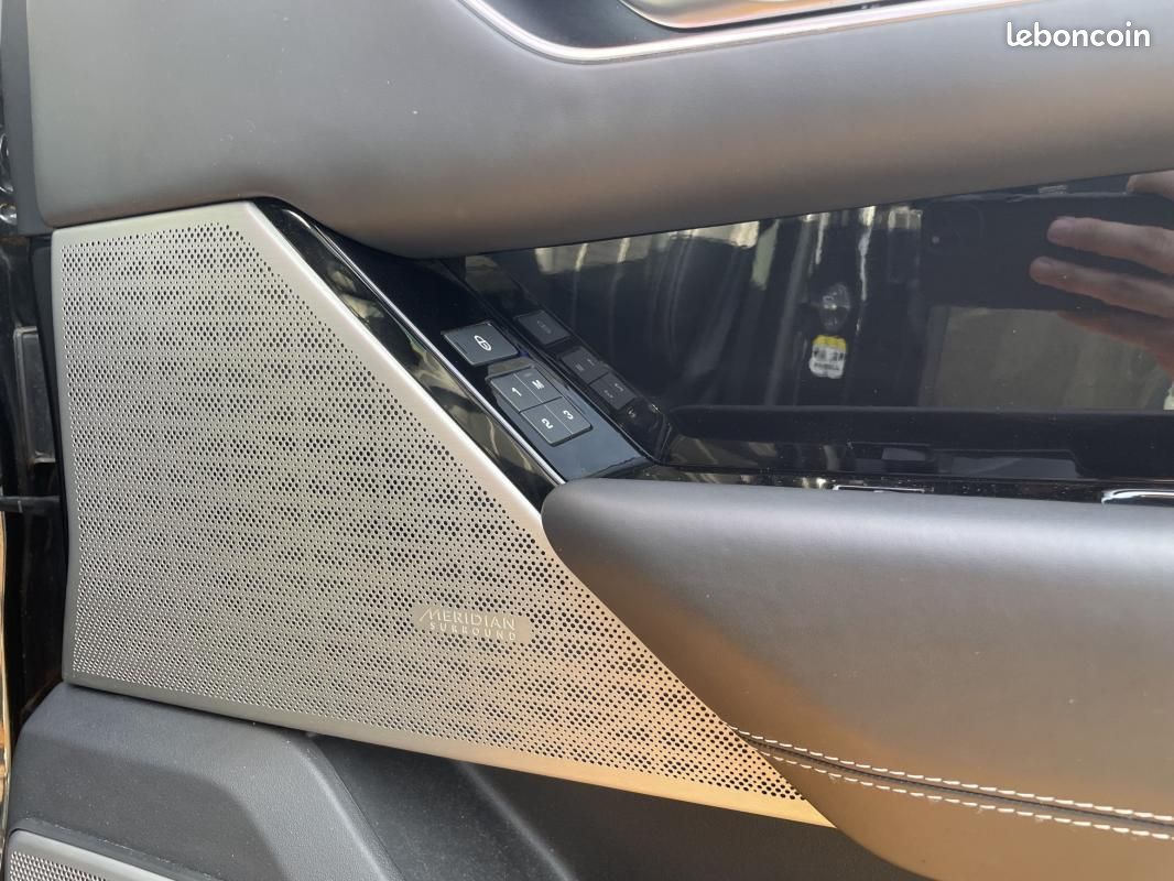 Land Rover Range Rover Velar 3.0 D275 HSE R-DYNAMIC (image 18)