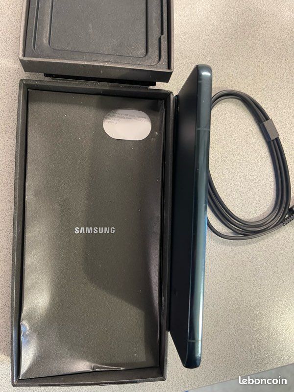 Samsung Galaxy s22 plus couleur vert 128go (image 1)
