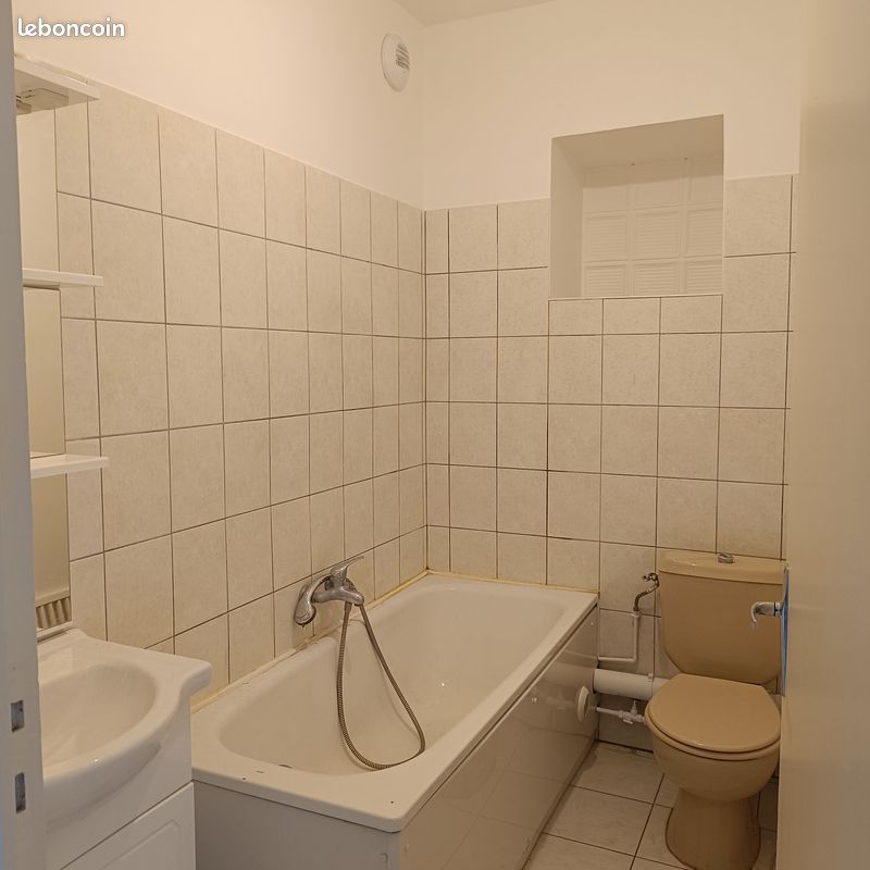 Appartement 1 pièce 36 m² · à Vrigne aux Bois · 35,7 m² · 420 €