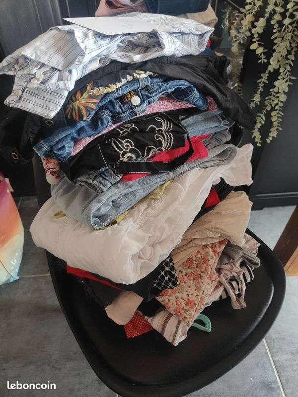 Lot de vêtements femme taille S (image 2)
