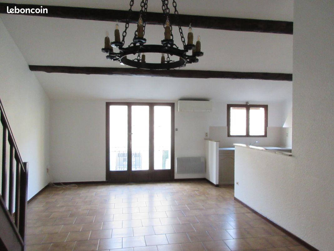 Appartement 4 pièces 83 m² · à Aigues-Mortes · 83 m² · 890 €