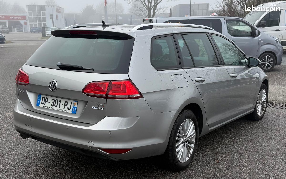 VOLKSWAGEN GOLF SW 1.6 TDI 105 BlueMotion Technology 4Motion Série Spéciale Cup - Toit Panoramique (image 5)