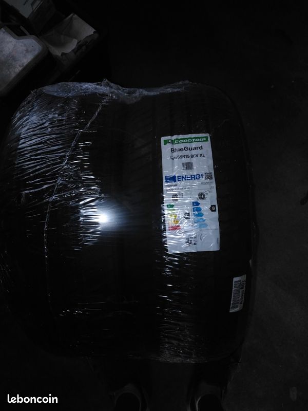 Pneu neuf 185x55 r15 (image 2)