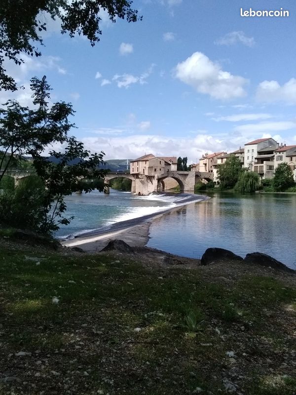 Appart vacances au cœur de Millau - 4 personnes - wifi, parking gratuit (image 20)