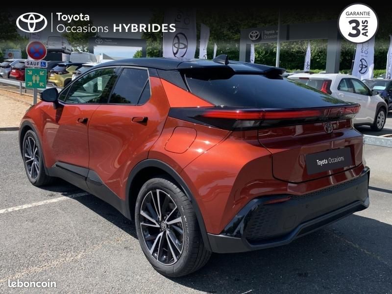 Toyota C-HR 1.8 Hybride 140ch Collection MY25 (image 12)