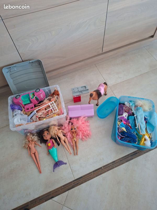 Barbie (image 1)