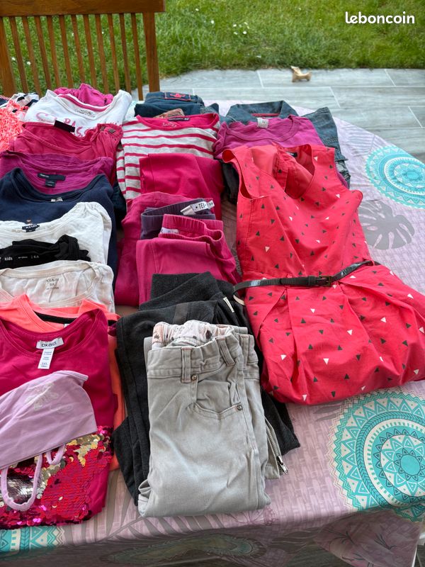 Lot vêtements 8 ans (image 2)