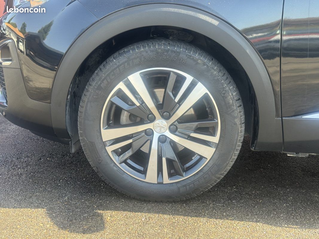 PEUGEOT 3008 II 1.2 Turbo 130 ACCESS 2018 (image 27)