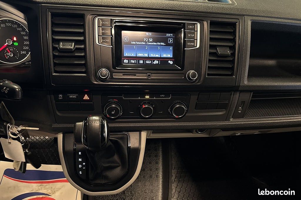 Volkswagen TRANSPORTER T6 2L TDI 150CH DSG7 L1H1 SUIVI COMPLET VW chauffage auxiliaire+attelage (image 16)