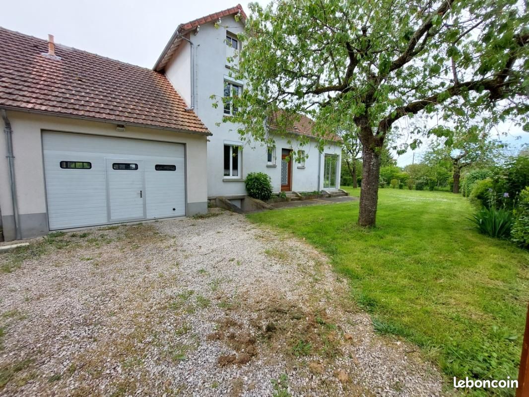 Maison 4 pièces 122 m² · à Amilly · 122 m² · 880 €/mois