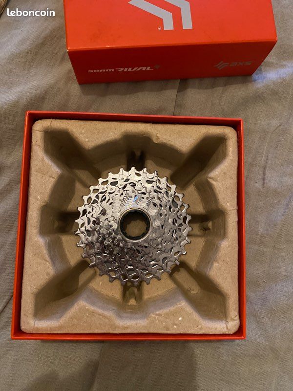 Cassette sram rival 10v 12/26 neuve - Équipements vélos