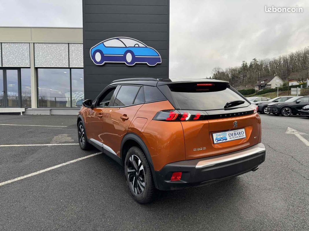 Peugeot 2008 1.5 BLUEHDI 130CH S&S GT EAT8 (image 2)