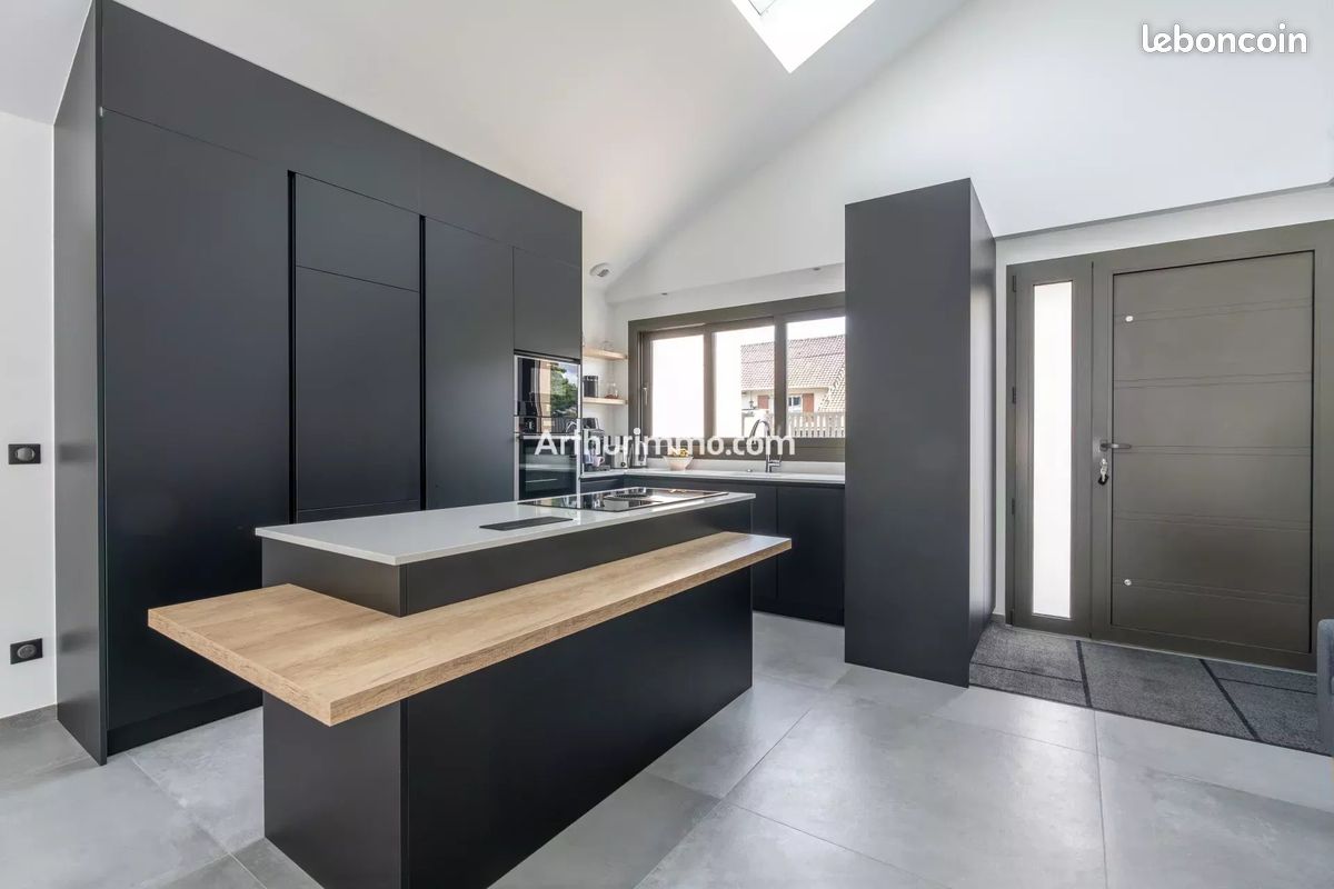 Maison 7 pièces 186 m² · à Sucy-en-Brie · 186 m² · 750 000 €