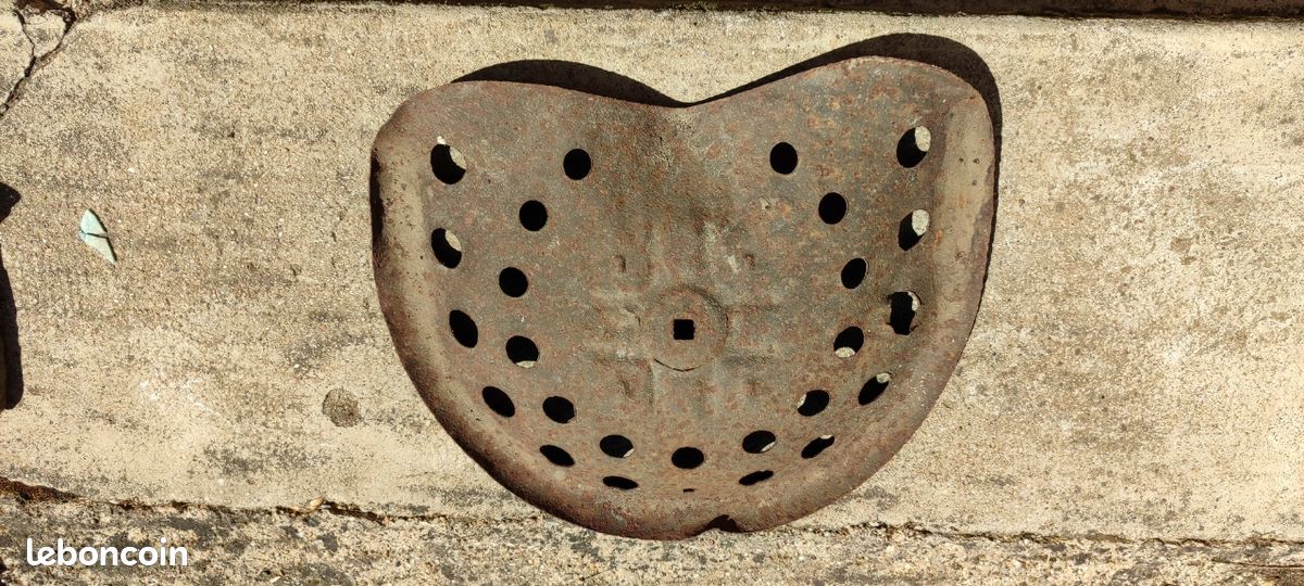 Selle de tracteur ancienne (image 2)
