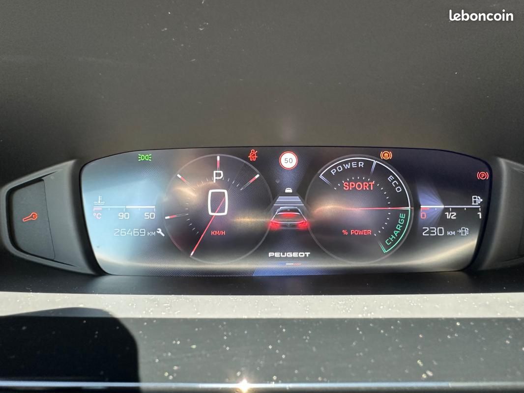 Peugeot 308 SW Hybrid 145 e-DCS6 Allure (image 28)