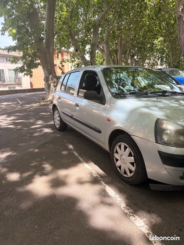 Clio 2 (image 2)