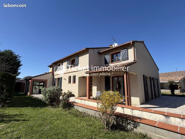 Villa 6 pièces 200 m²