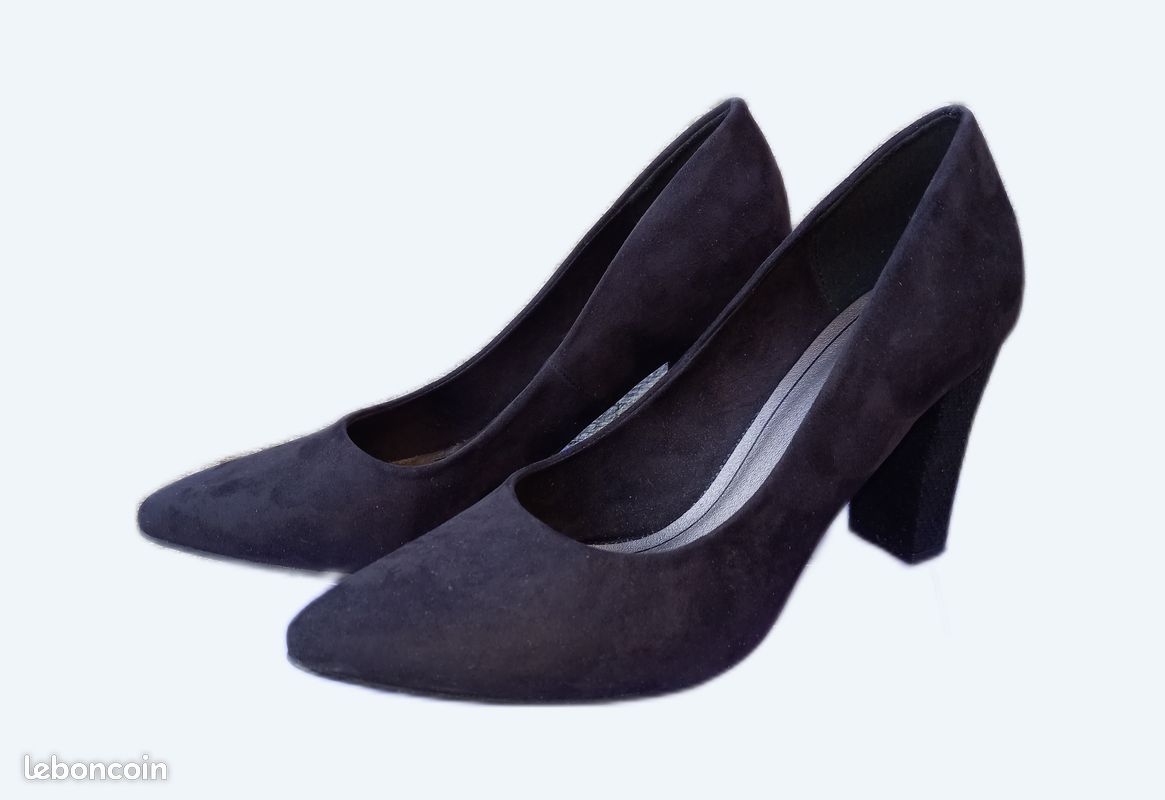 Escarpins Nubuck Noirs (image 1)