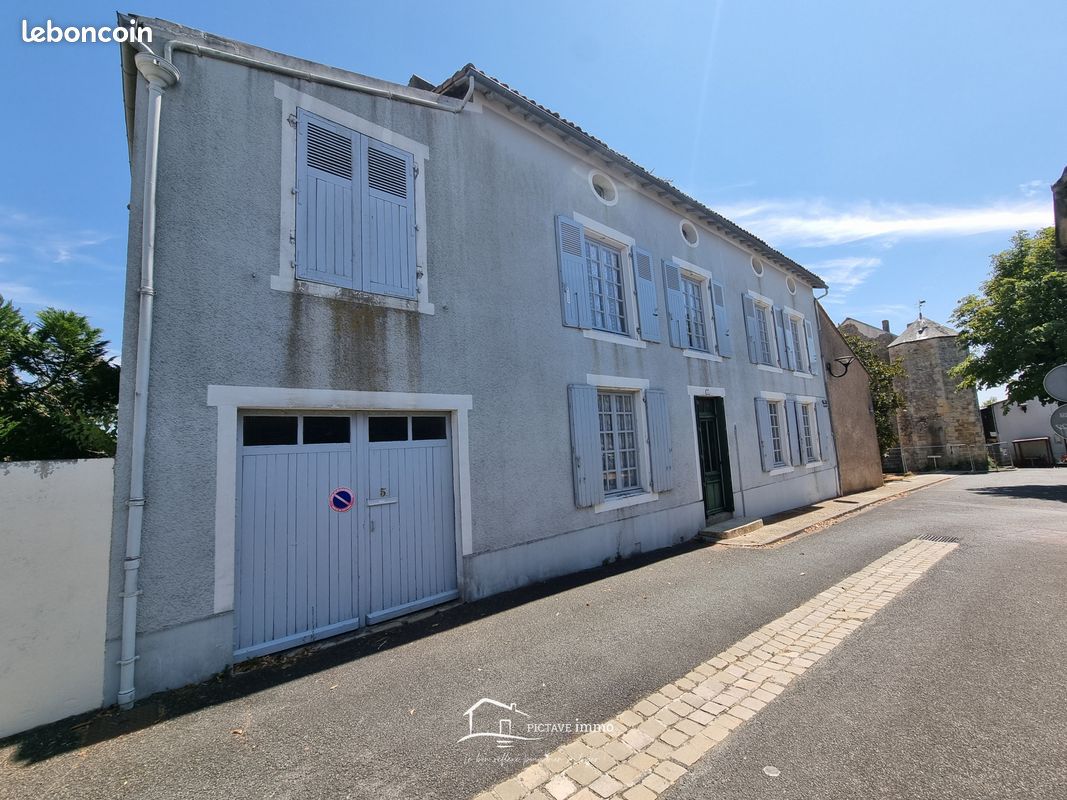 Maison 7 pièces 170 m² · à Ménigoute · 170 m² · 137 800 €