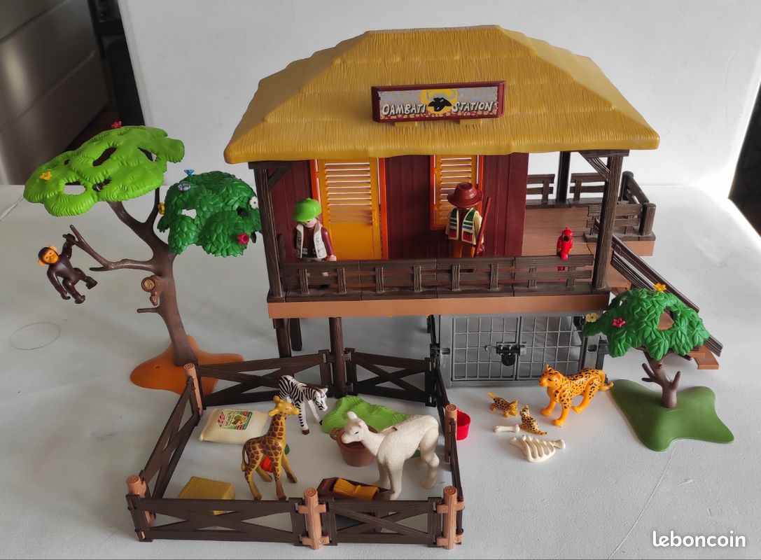 Playmobil Station Oambati / Centre de soin animaux pour animaux de la Savane.
Réf: 4826 (image 7)