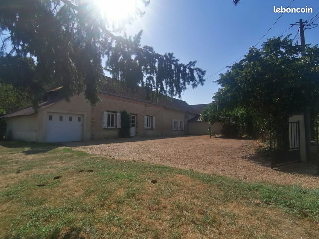 Maison 8 pièces 176 m² · à Précigné · 176 m² · 315 000 €