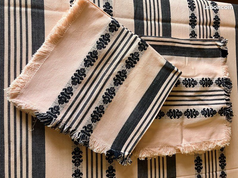 Grande nappe rose et gris/noir (image 7)